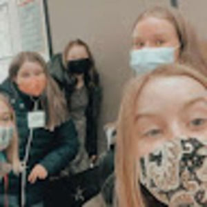 Meet your Posher, Danika